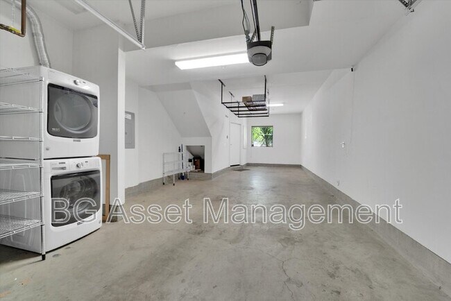 Building Photo - 1766 12th St
