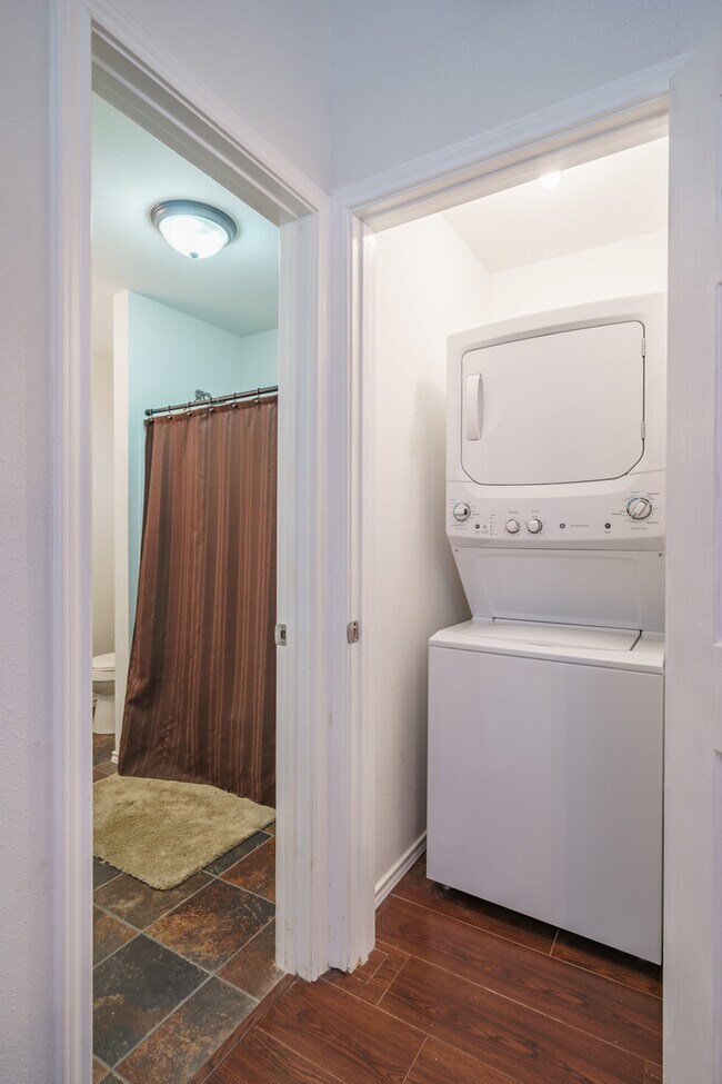 Building Photo - A slice of the Texas Hill Country - 1 Bedroom, 1 Bathroom with large back deck!