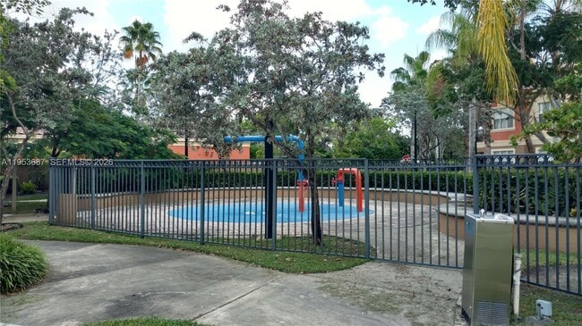 Building Photo - 4600 SW 160th Ave