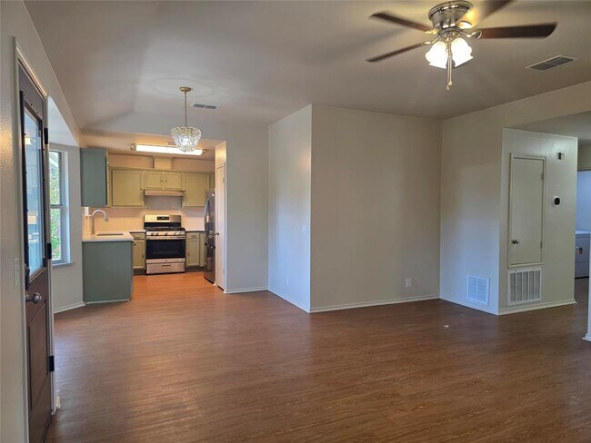 Building Photo - 11602 Maybach Dr