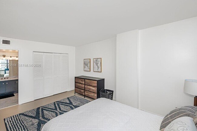 Building Photo - 2401 S Ocean Dr