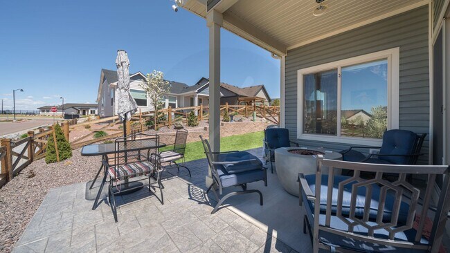 Building Photo - Banning Lewis Patio Home in The Retreat +5...