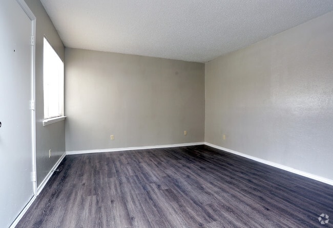 1BR,1BA-678sft - FRANCISCAN