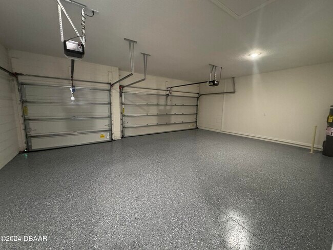 Building Photo - 341 Merimont Ln