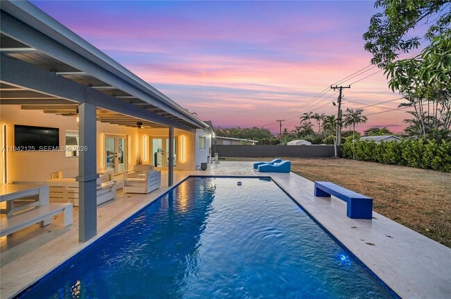 Building Photo - 8501 SW 142nd St