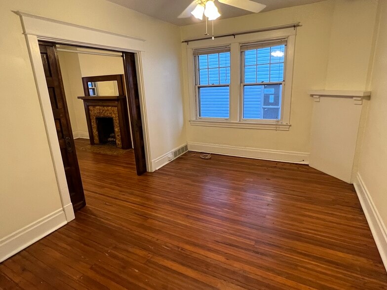 Bedroom to living room - 1613 Buena Vista St