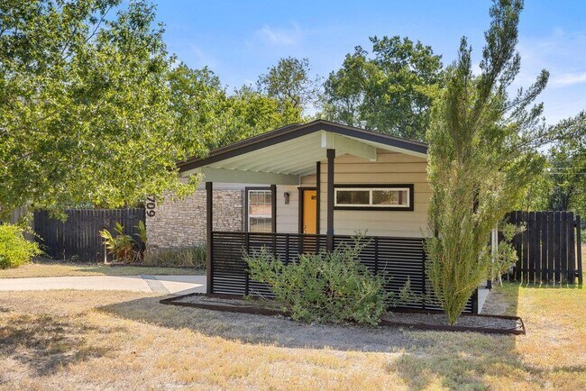 Building Photo - 4709 Mt Vernon Dr