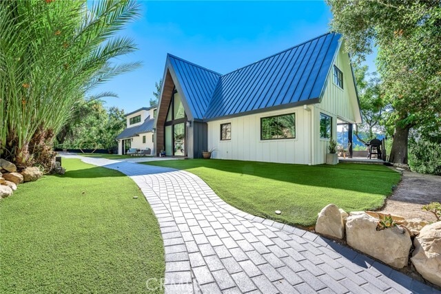 Primary Photo - 24301 Sylvan Glen Rd