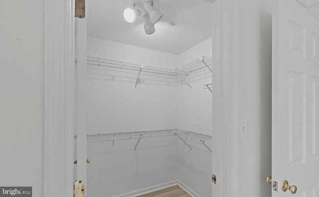 Building Photo - Welcome to Piney Orchard! This beautifully updated 2-bedroom, 2-bath condominium!