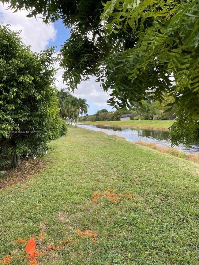 Building Photo - 11150 Royal Palm Blvd