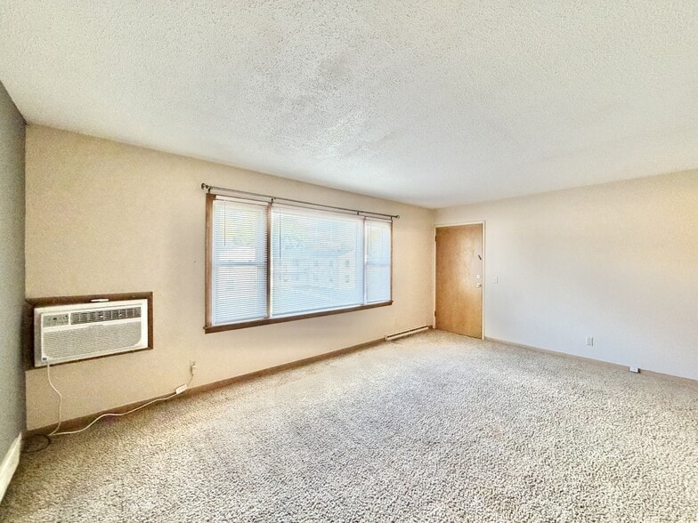 Building Photo - 625 Vera Ct