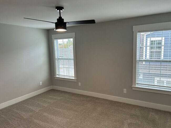 Building Photo - 6619 Camilla Dr