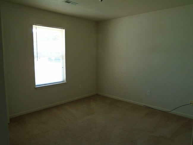 Building Photo - 21083 Harbor Ln