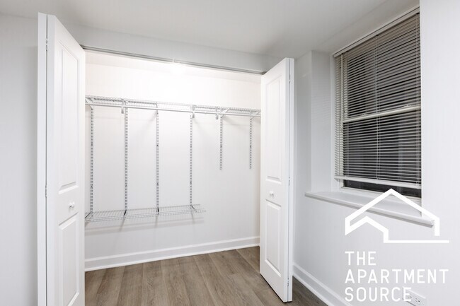 Building Photo - 1841 N Kedzie Ave