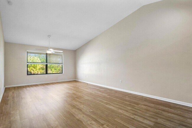 Building Photo - 13135 Chadwick Ct