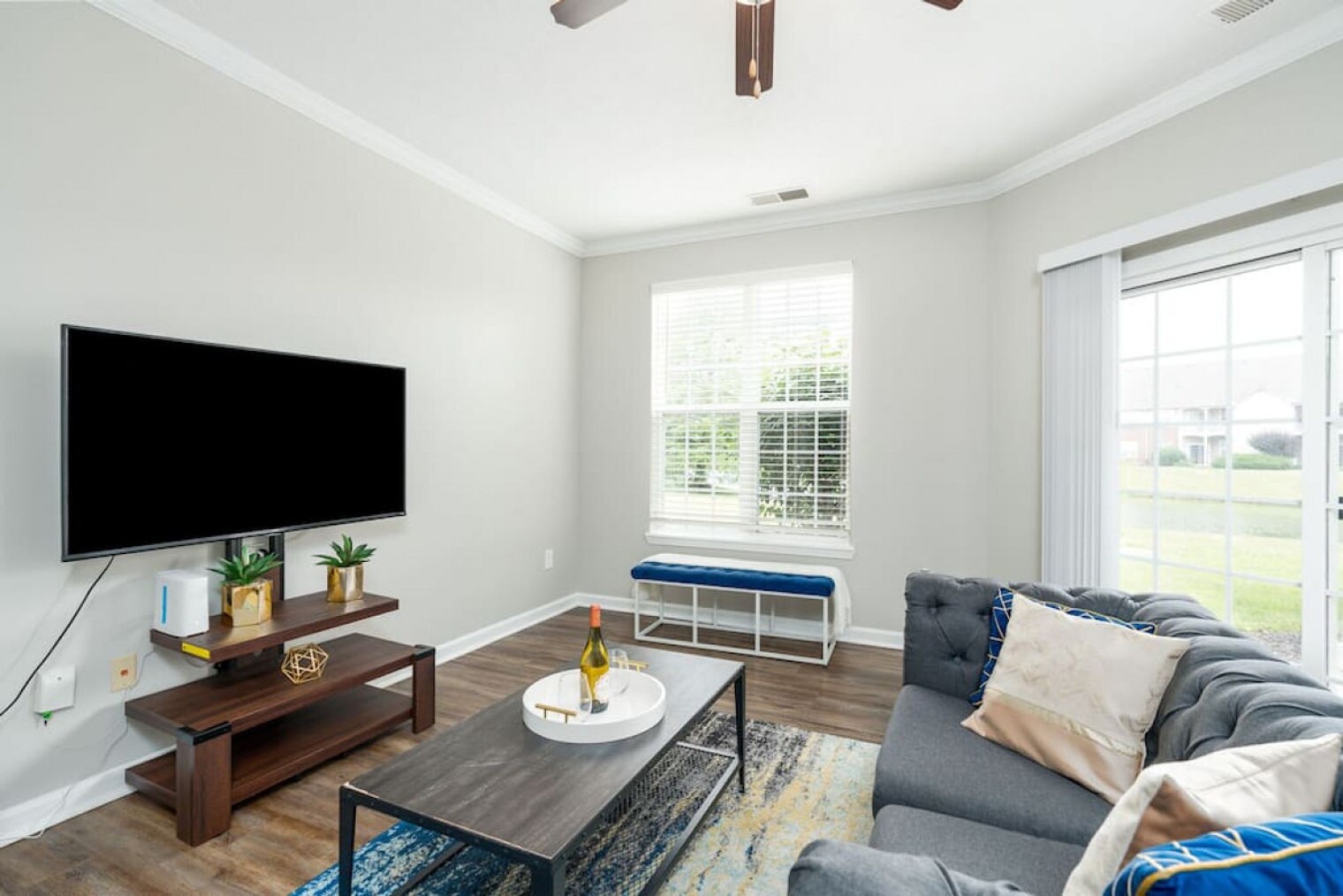 Building Photo - 65 Balmoral Way