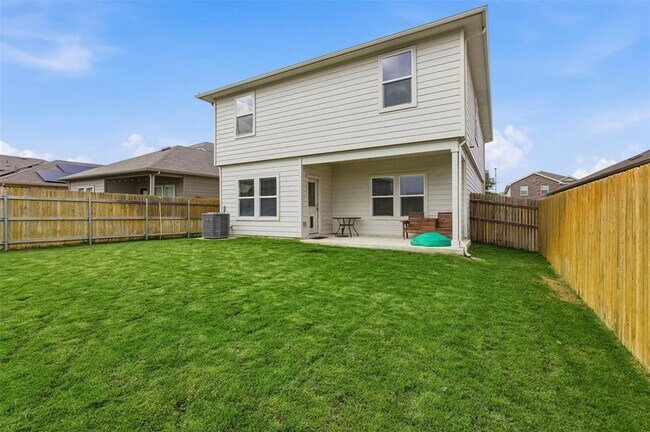 Building Photo - 19017 Romano Dr