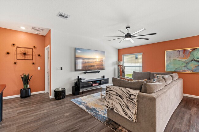 Building Photo - 701 Carlyle Wy