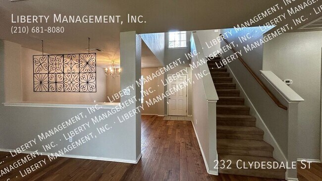 Building Photo - 232 Clydesdale St