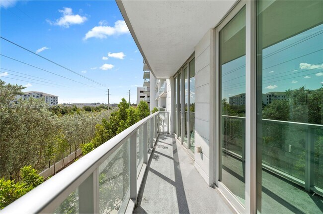 Building Photo - 7751 NW 107th Ave