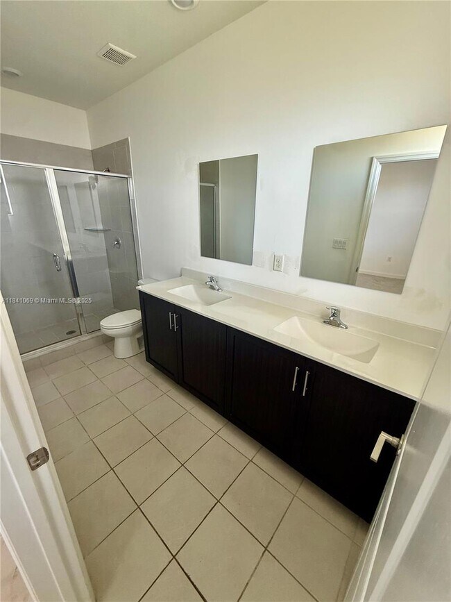 Building Photo - 25123 SW 107th Ct