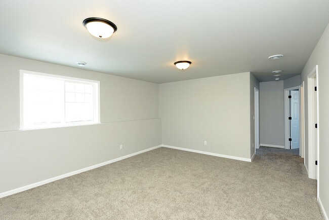 Building Photo - 813 United Dr