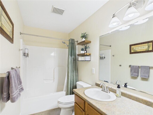 Building Photo - 23 Beechwood Hollow