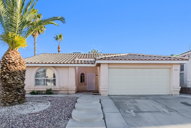 Building Photo - 1511 Plain Sight Ave