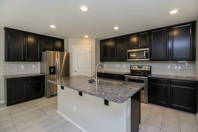 Building Photo - 6845 E Peralta Cir