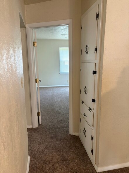 Hall Pantry - 919 N University Blvd