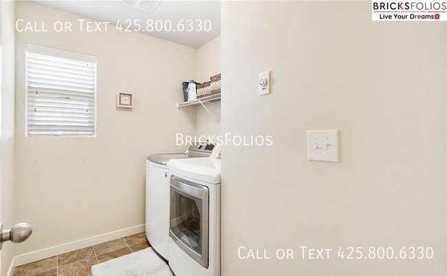 Building Photo - Elevate Your Lifestyle in the Heart of Puy...