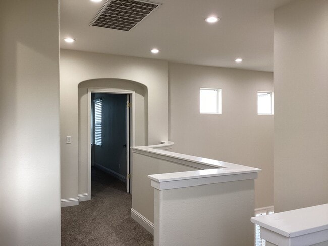 Building Photo - 741 W Barcelona Ln