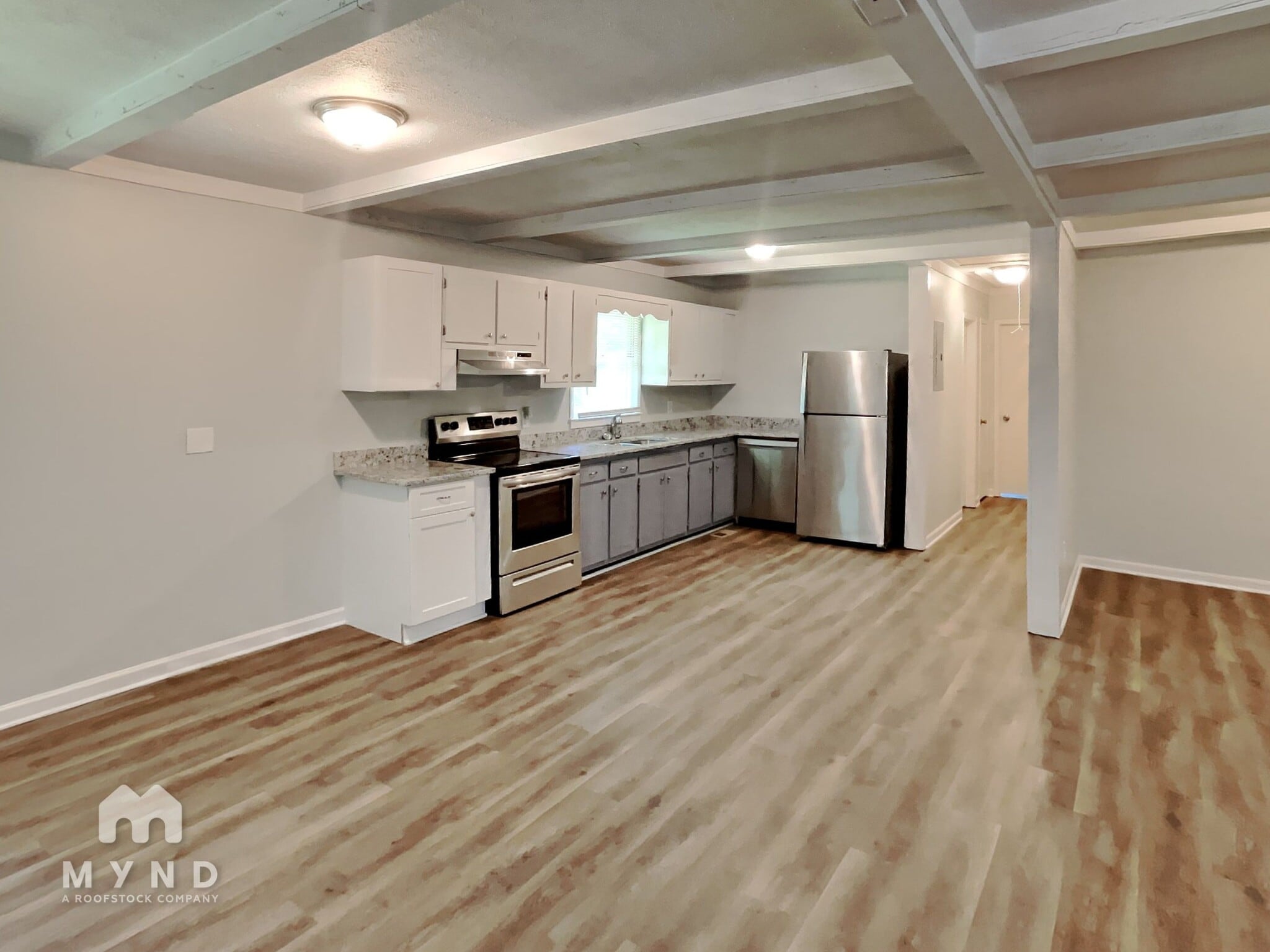 Building Photo - 865 W Hightower Trail