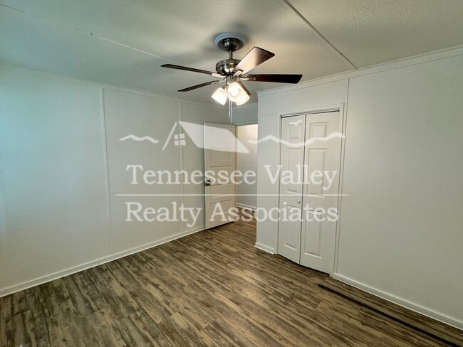 Building Photo - 720-722 W. Outer Dr.