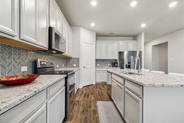 Building Photo - 216 Fieldstone Dr