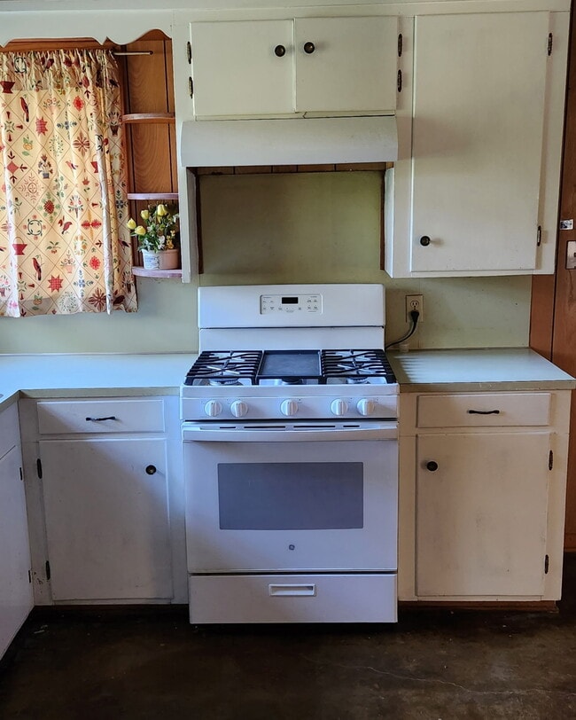 Building Photo - 30610 LA-9