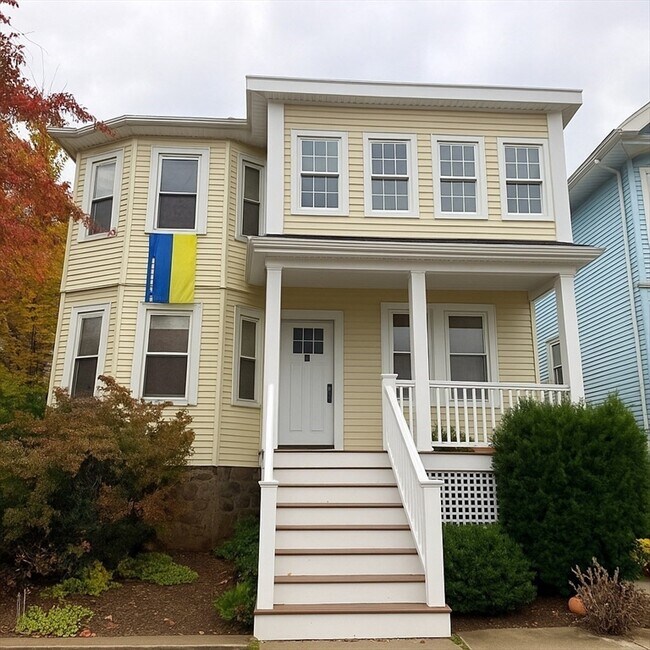 Primary Photo - 71-73-73 Turner St