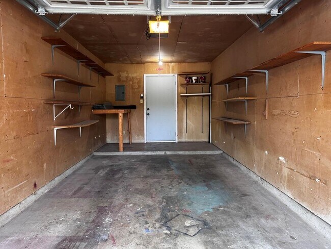 Building Photo - 3306 Doolin Dr