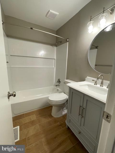 Building Photo - 14767 London Ln