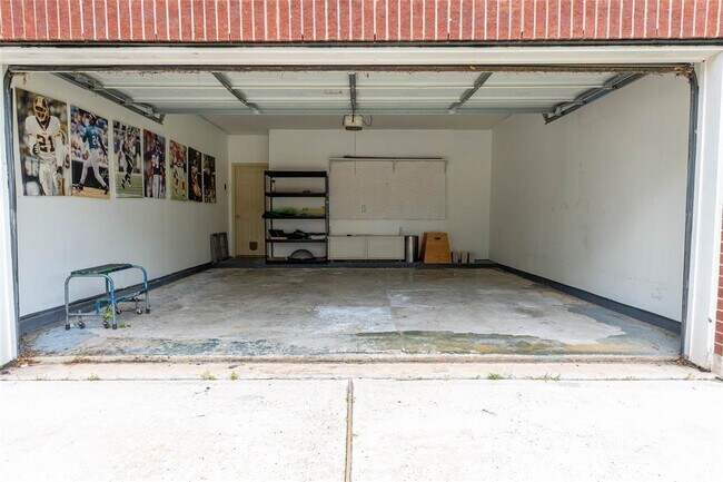 Building Photo - 14407 Eastern Redbud Ln