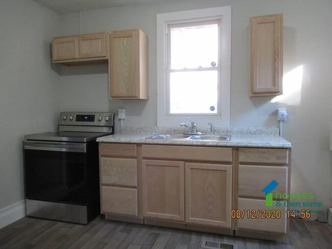 Building Photo - 107 Ackley Rd Ext