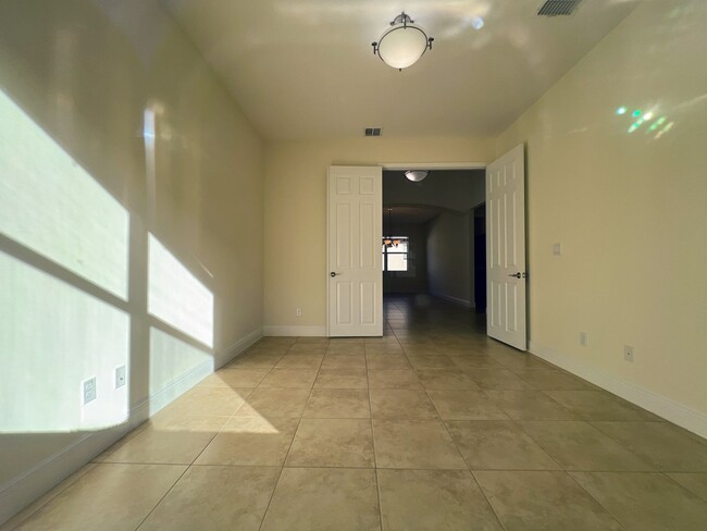 Building Photo - Luxury Living in a Gated Community – Modern 2-Bed Home with Premium Amenities!