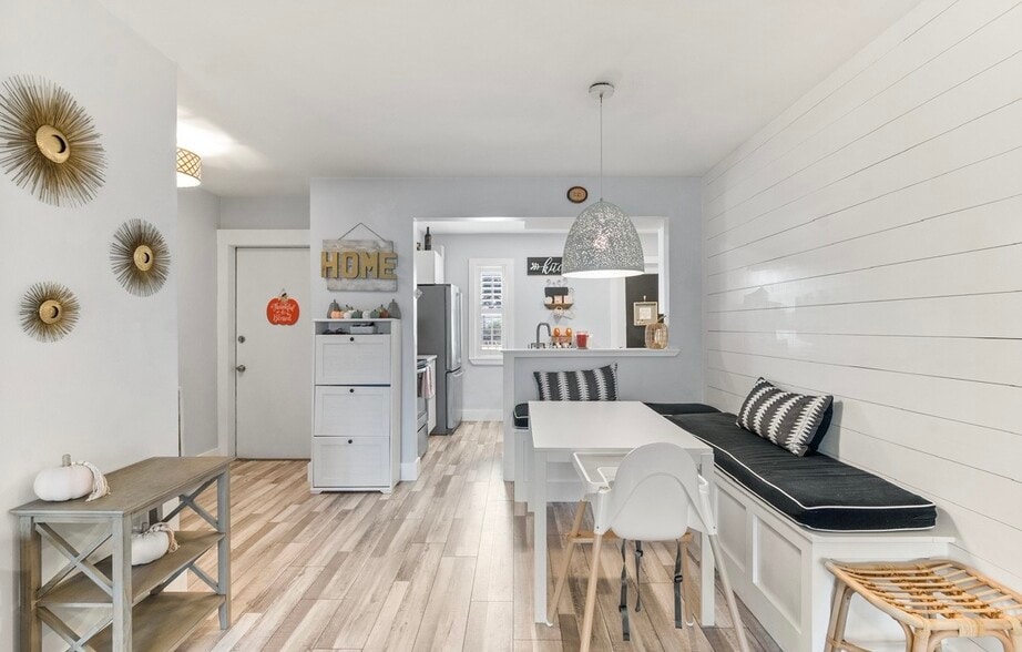 Building Photo - 600 Domenico Cir