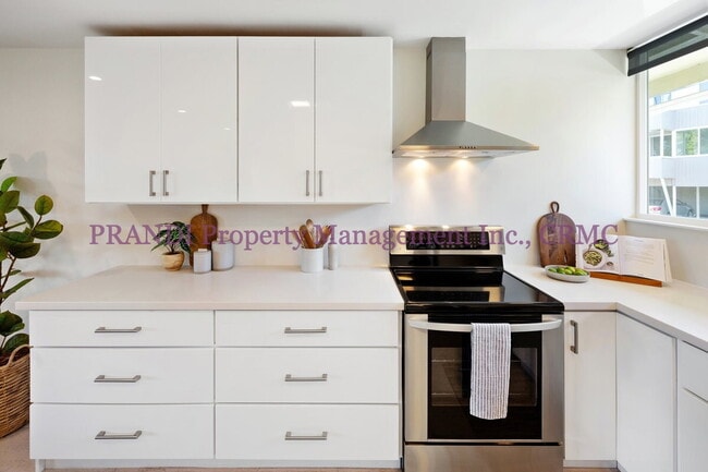 Building Photo - The Best View in Southern Marin! Luxury To...