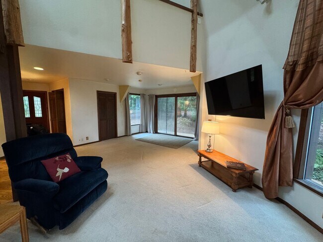 Building Photo - Gorgeous Samish Island Home Available