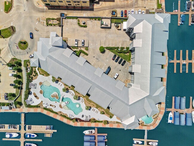 Building Photo - 15260 TX-105