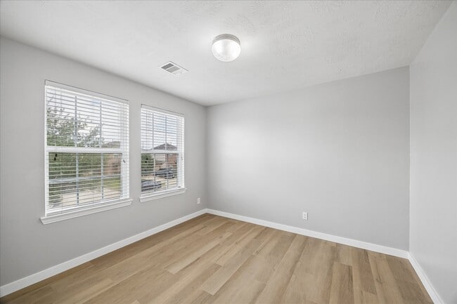 Building Photo - 17307 Hannah Oaks Ln