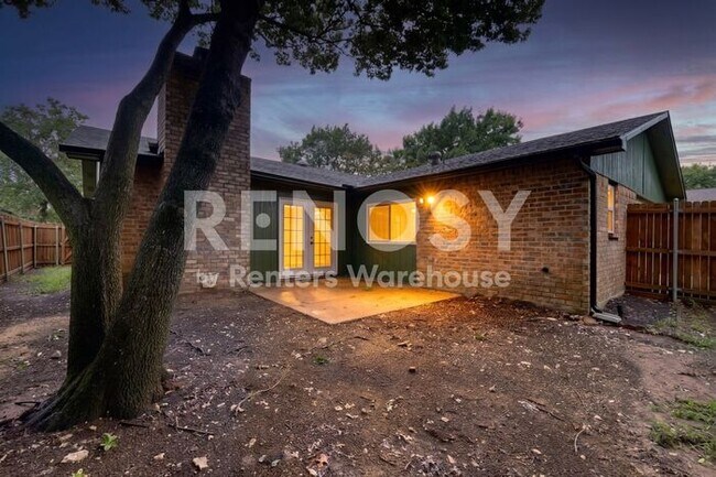 Building Photo - Renovated in Allen Ready to Be Your Home