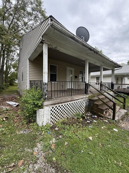 Building Photo - 1303 E Whitmer St