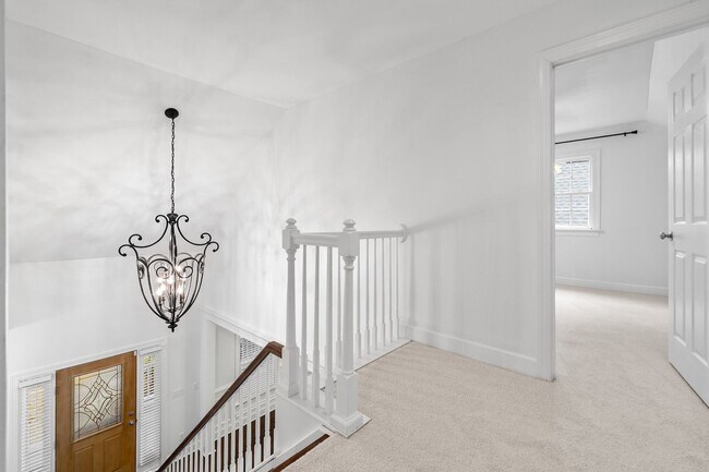 Building Photo - *Charming Farmhouse Style Retreat in Youngsville*